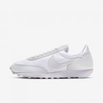 Nike Daybreak | White / Barely Grape