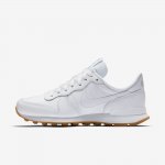 Nike Internationalist | White / White / Gum Light Brown / White