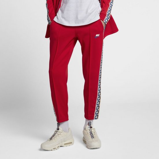 Nike Sportswear | University Red / Sail - Click Image to Close